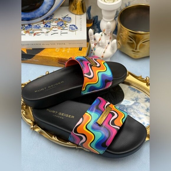 🆕 KURT GEIGER LONDON 🧿 NWOB Brixton Plate Pool Slide, Groovy Rainbow - Sz 6 - Picture 8 of 13
